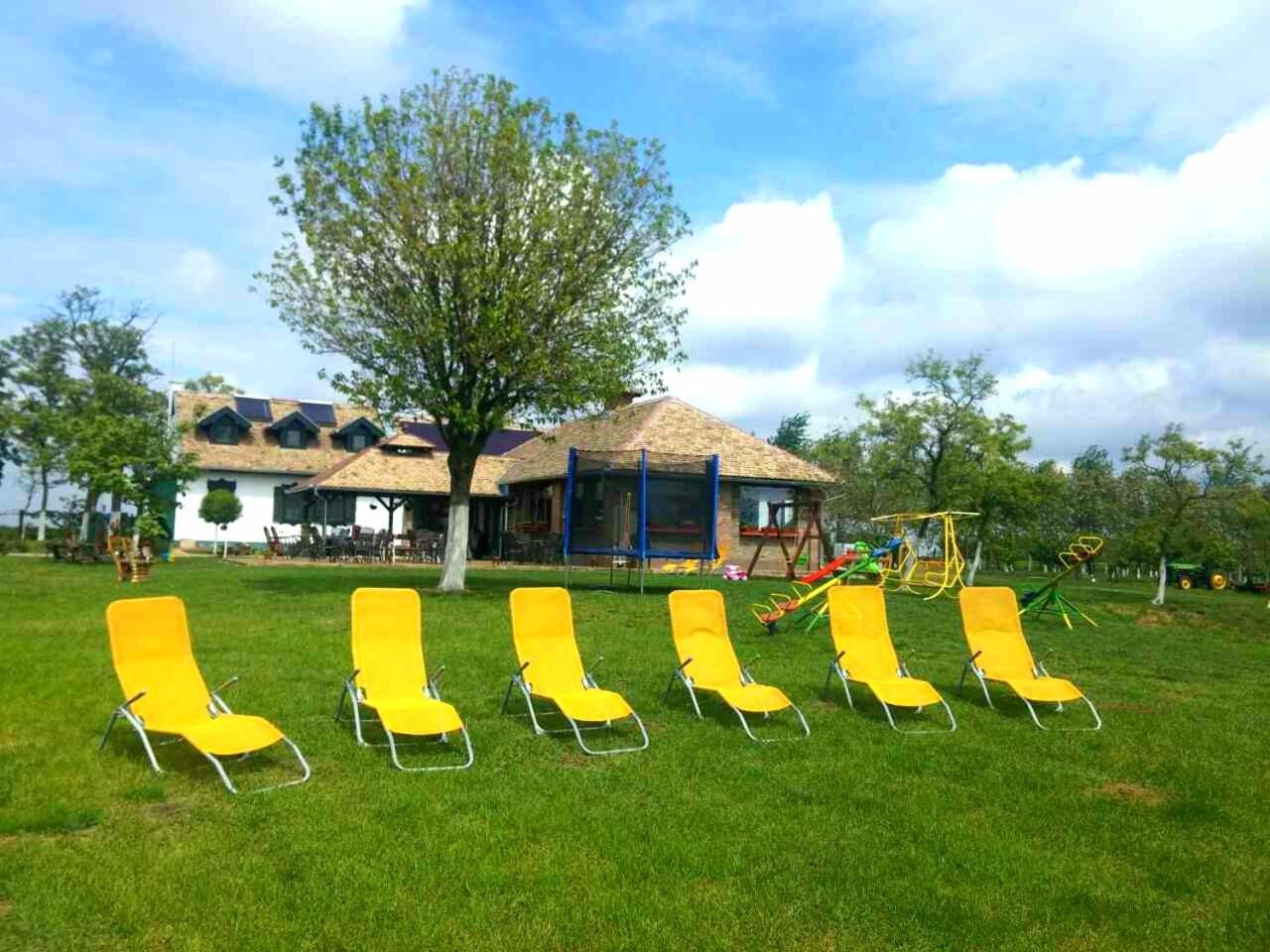 Salas Tatic Hotel Turja Kültér fotó